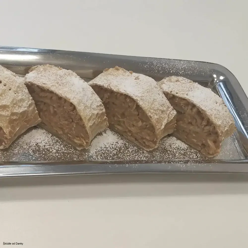 Jablková štrúdla 1,600g (celá noha ,štrúdla s lístkového cesta) – Obrázok 2